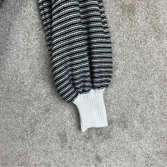 Urban Outfitters Sweater Womens Small Black White Cotton Blend Pullover- 9030* - Picture 5 of 10